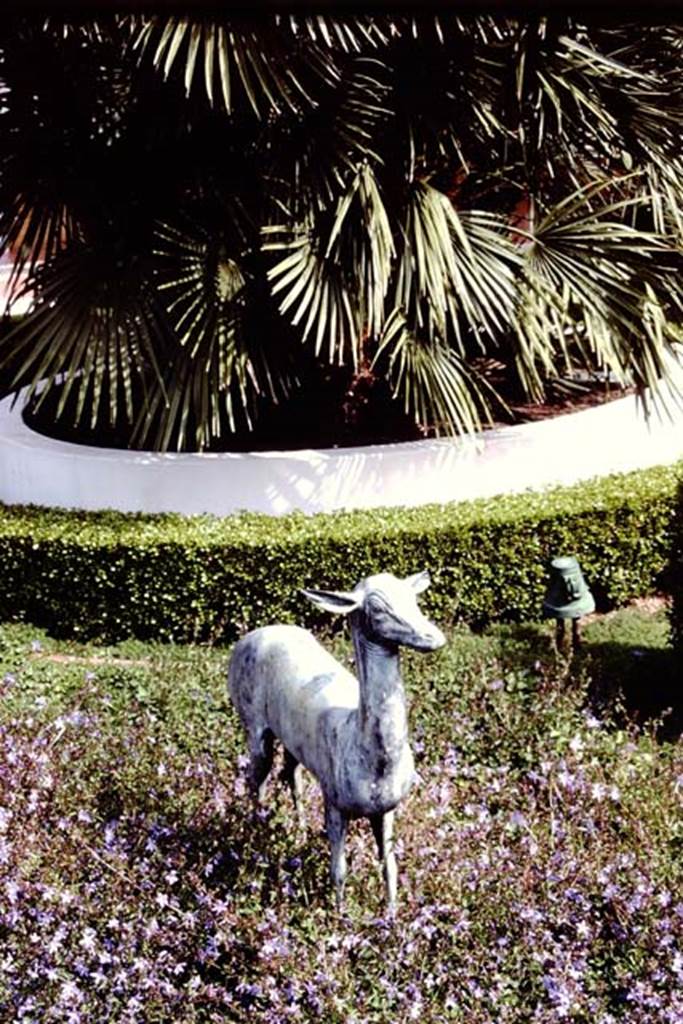Getty Villa, Malibu, Spring 1982. Reproduction statue of faun in garden area. Photo by Stanley A. Jashemski.
Source: The Wilhelmina and Stanley A. Jashemski archive in the University of Maryland Library, Special Collections (See collection page) and made available under the Creative Commons Attribution-Non Commercial License v.4. See Licence and use details.
J80f0429